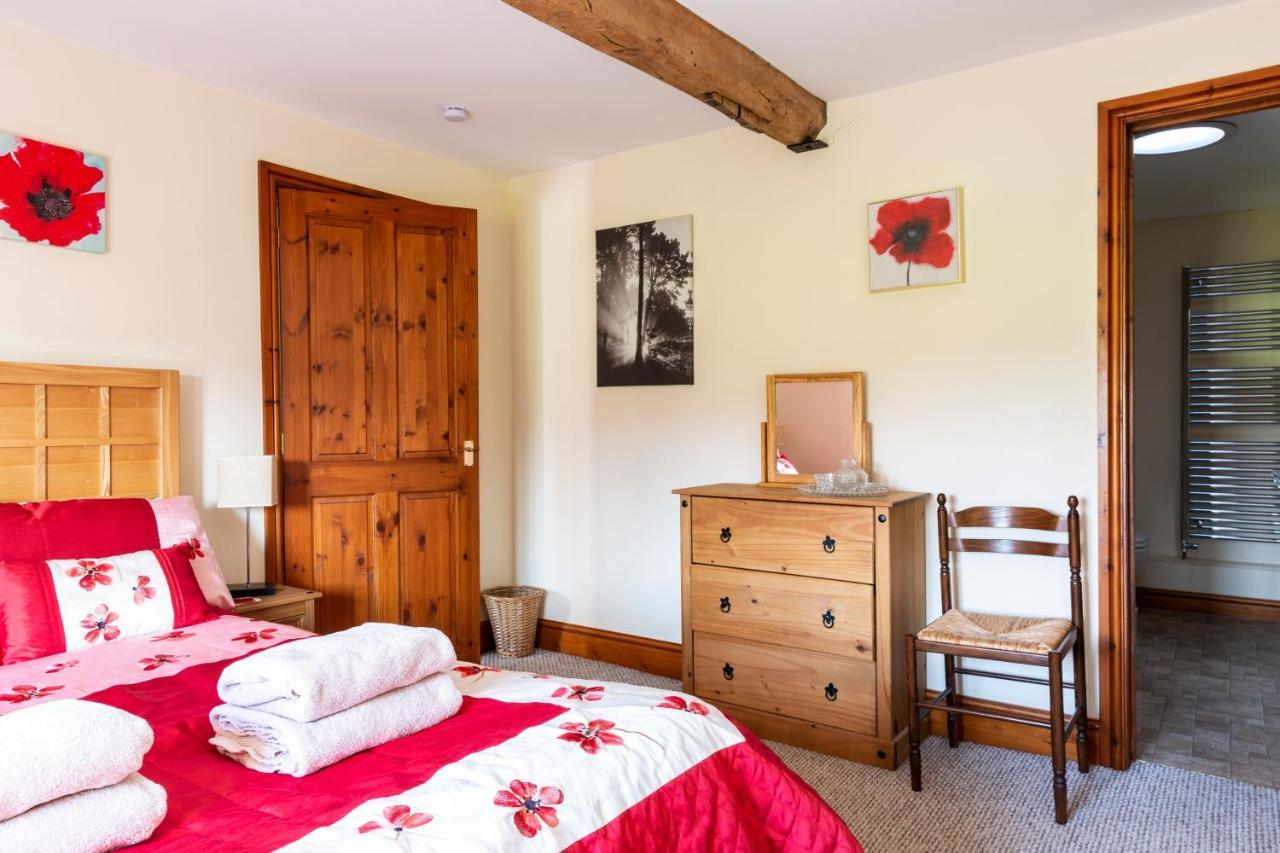 Herefordshire Holiday Cottages Lea Exterior foto